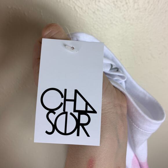 CHASER The Future Is Love Graphic Tee Size S White Crew Neck T-Shirt - Picture 7 of 10